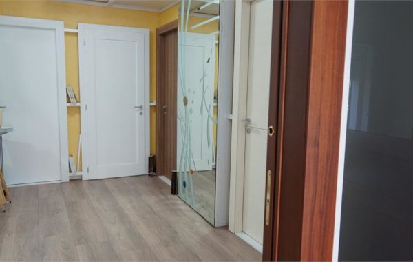 Showroom – Porte